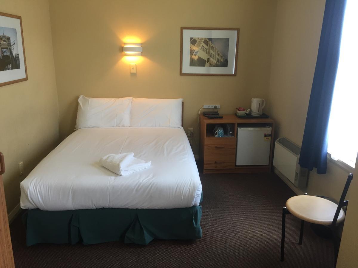 The Cobb Hotel Palmerston North Extérieur photo